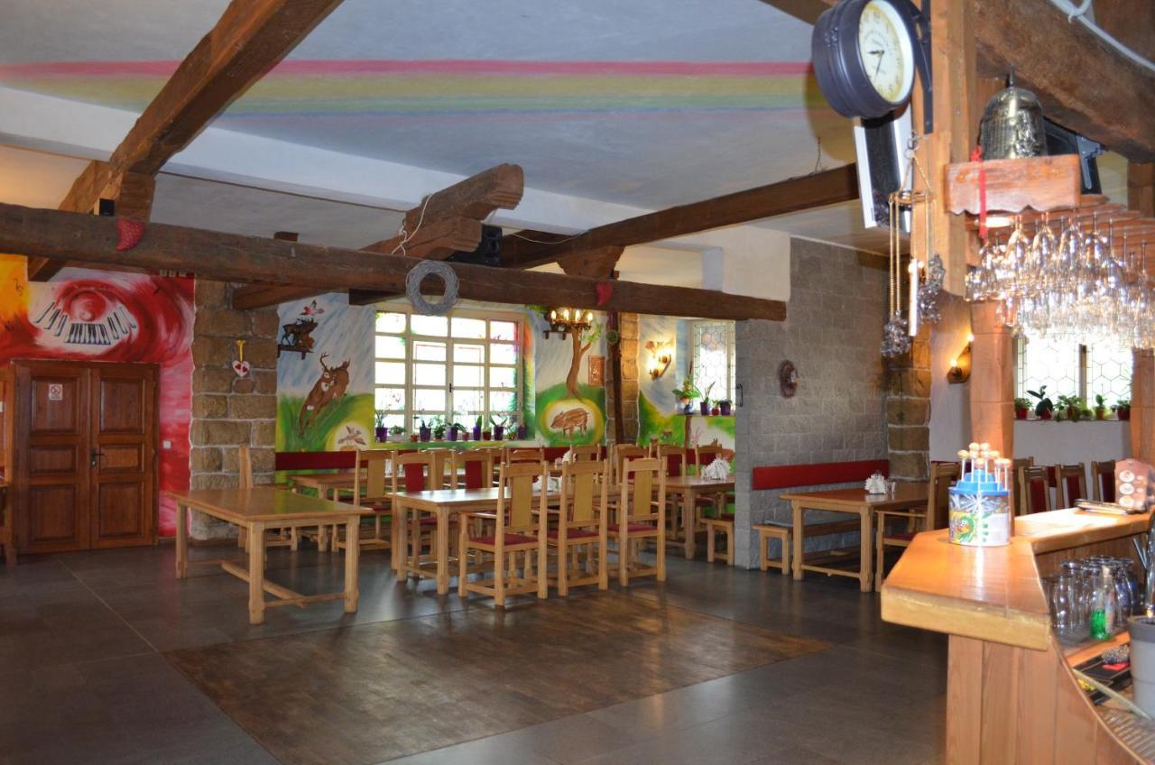 מלון Bakov nad Jizerou Famozclub מראה חיצוני תמונה